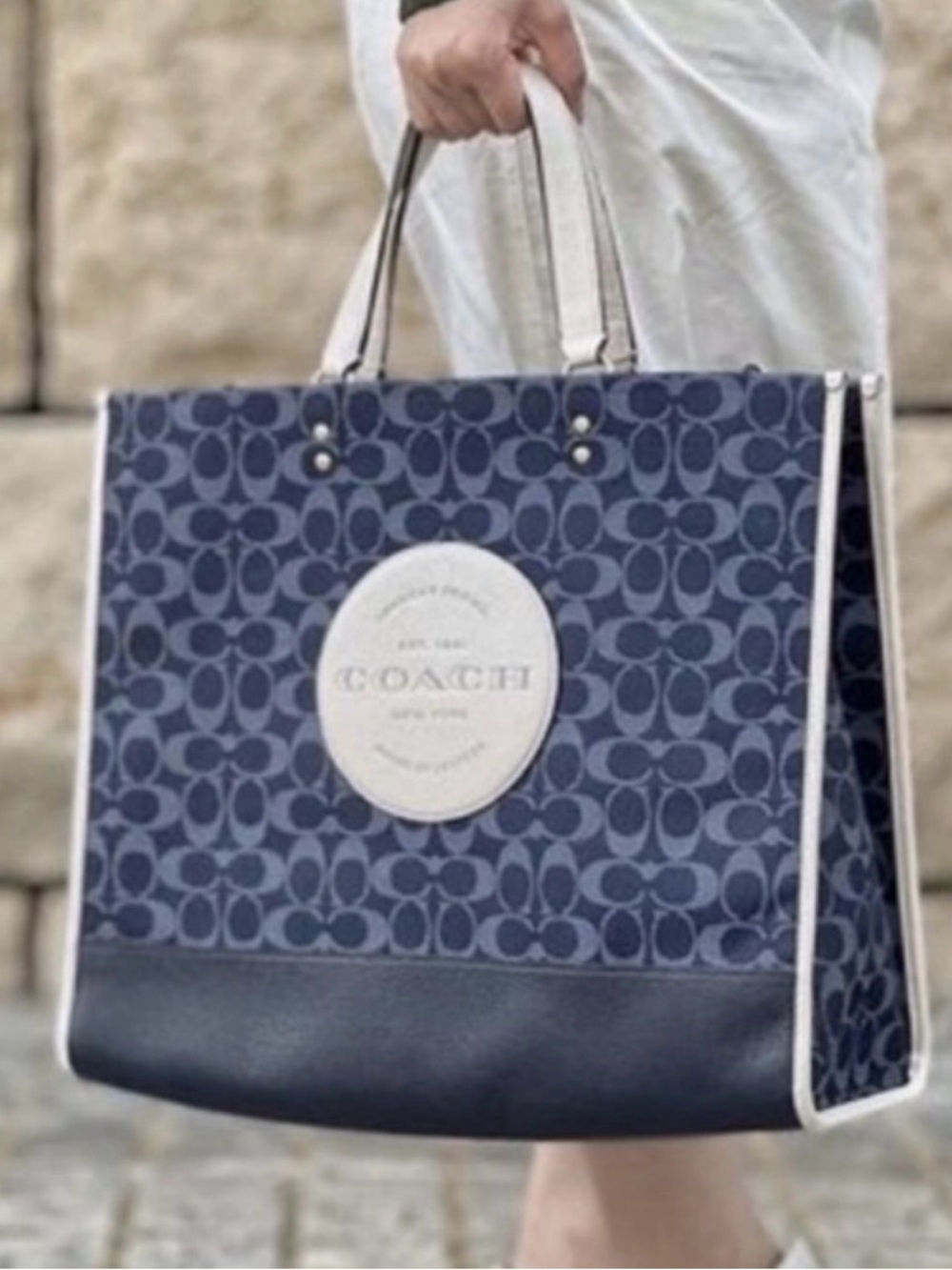 Coach Navy Signature Canvas Tote with White Trim and Black Strap - Picture 4 of 5